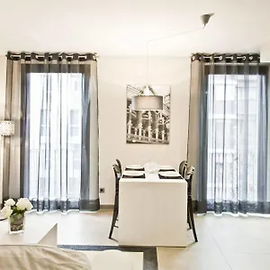  Apartment Up Bcn Spain